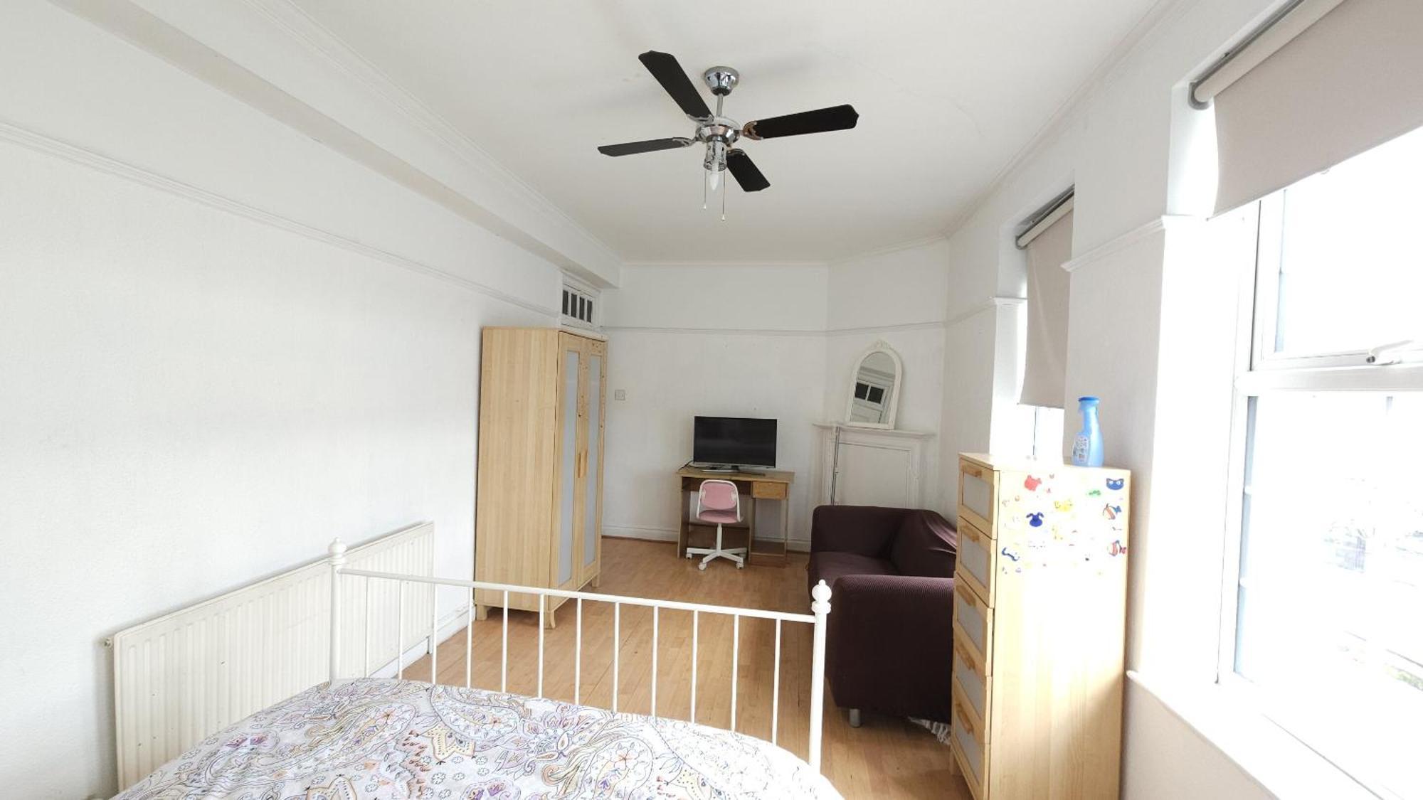 London Edgware Station Apartment Exteriör bild