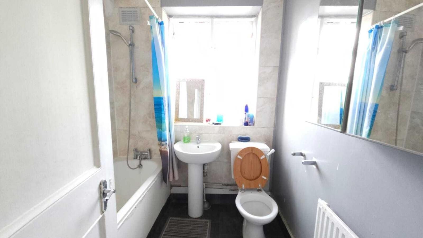 London Edgware Station Apartment Rum bild