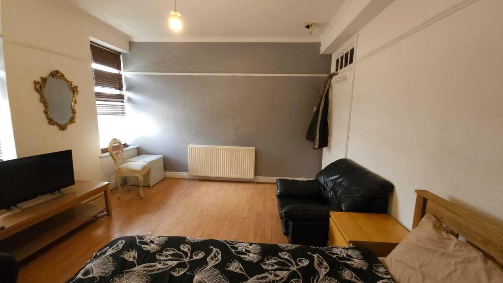 London Edgware Station Apartment Rum bild