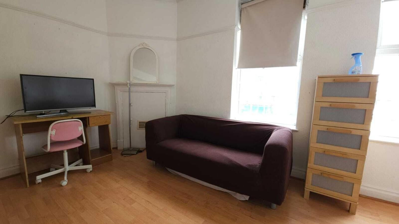 London Edgware Station Apartment Rum bild