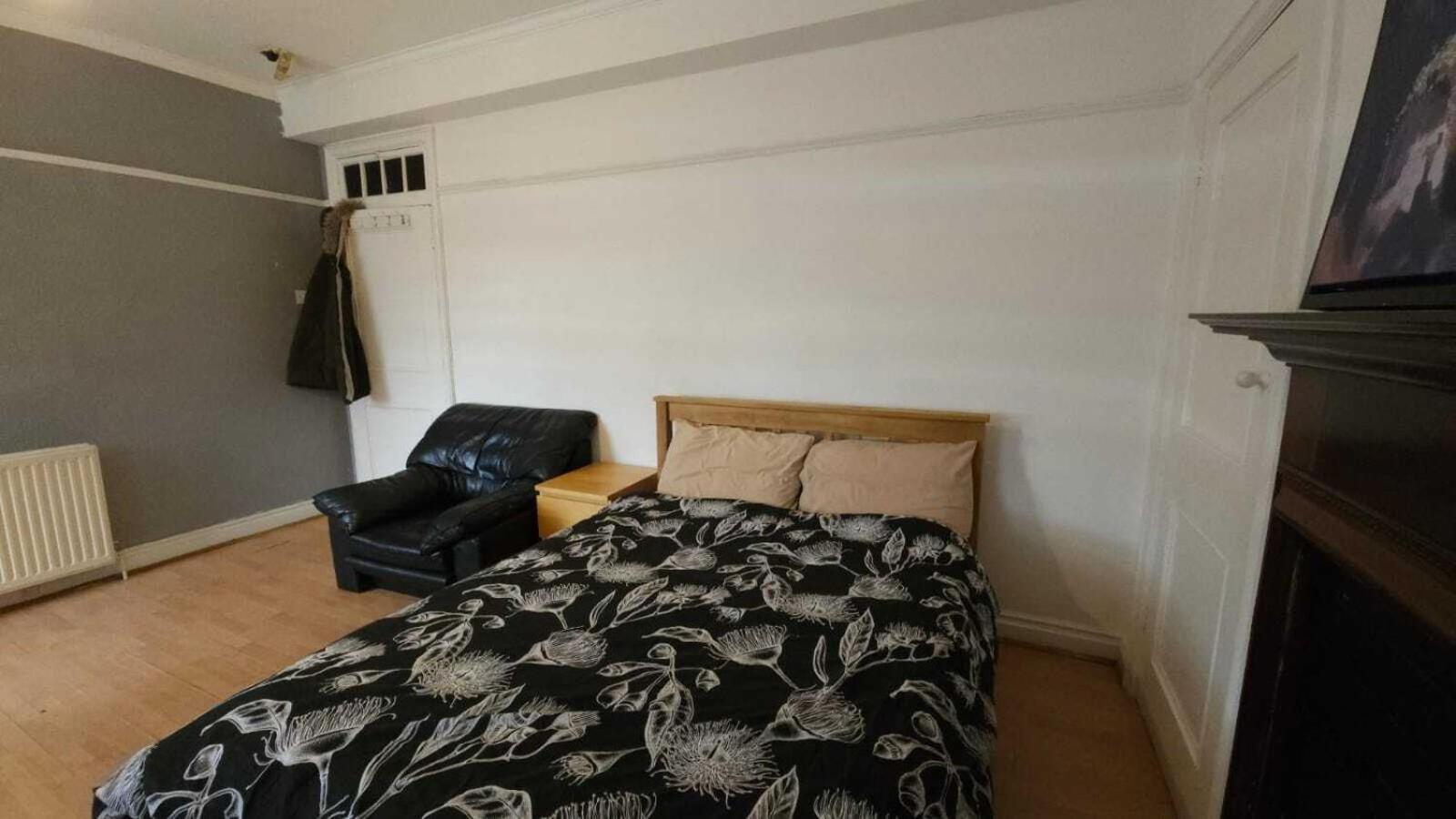 London Edgware Station Apartment Rum bild
