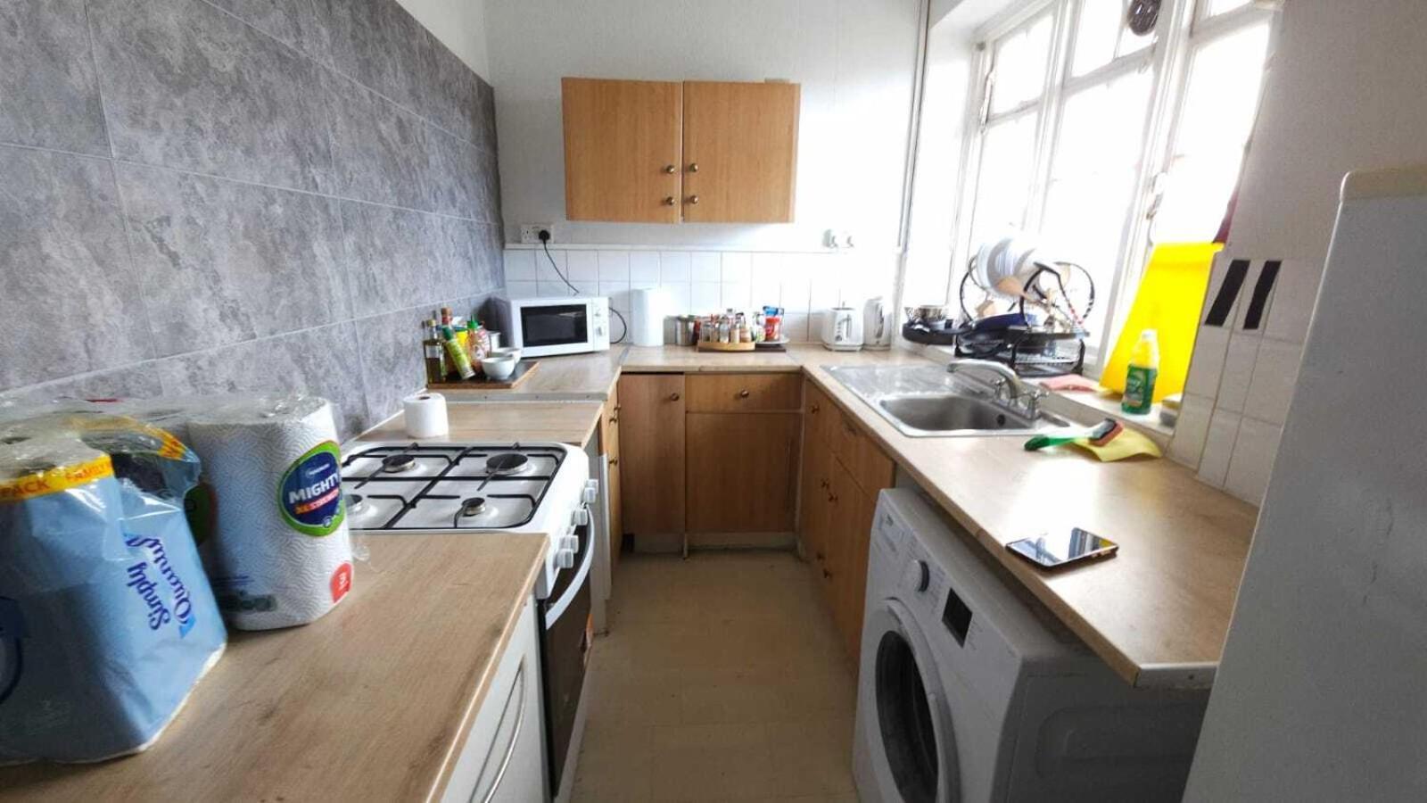London Edgware Station Apartment Rum bild