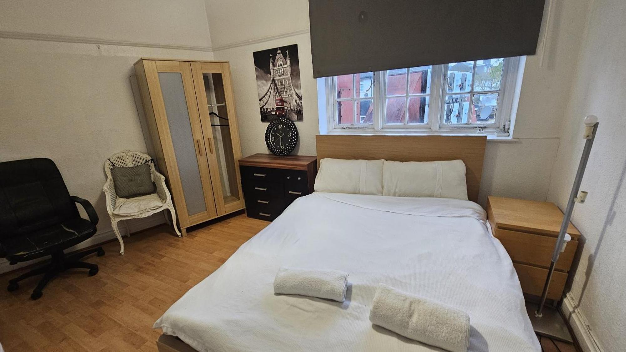 London Edgware Station Apartment Exteriör bild